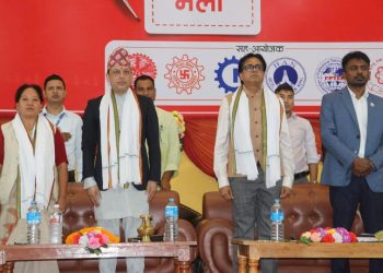 मधेश प्रदेशमा श्रमाधान रोजगार मेला सम्पन्न, रोजगारीका लागि २ हजार युवाको आवेदन