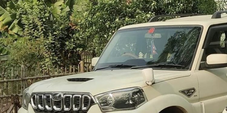 बिजुली काटेर स्कार्पियो गाडी चोरी