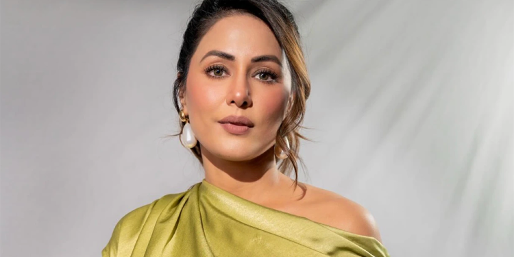 अभिनेत्री हिना खानलाई स्तन क्यान्सर