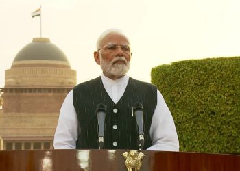 मोदीको शपथ आइतबार, छिमेकी देशका नेताहरु सहभागी हुने