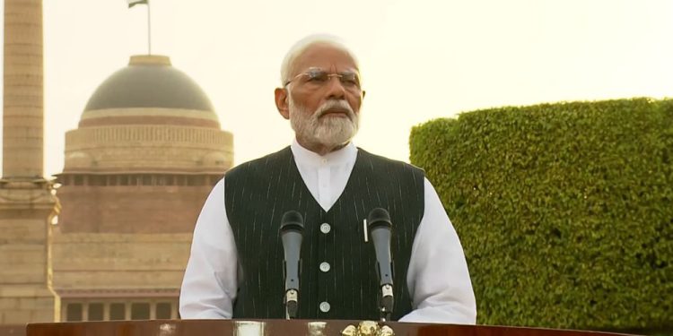 मोदीको शपथ आइतबार, छिमेकी देशका नेताहरु सहभागी हुने