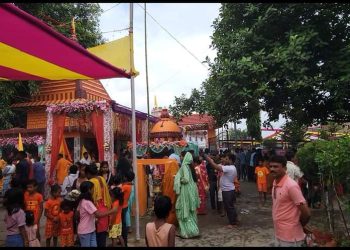 साउनको पहिलो सोमबार जनकपुरधामस्थित कपिलेश्वरनाथ महादेव मन्दिरमा श्रद्धालु भक्तजनहरूको घुइँचो (फोटो फिचर)