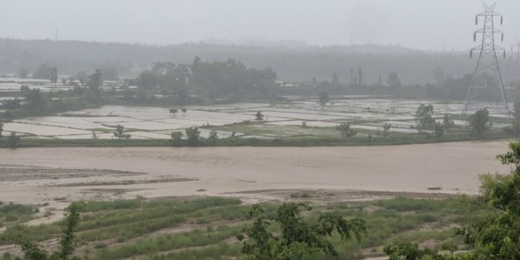 महोत्तरी : रातु नदीको बहाव बढ्यो