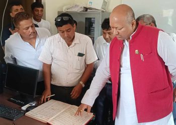 मधेसका ११ मन्त्रालयमा मुख्यमन्त्री सिंहको छड्के, अधिकृतदेखि सचिवसम्म धेरैजसो कर्मचारी गयल