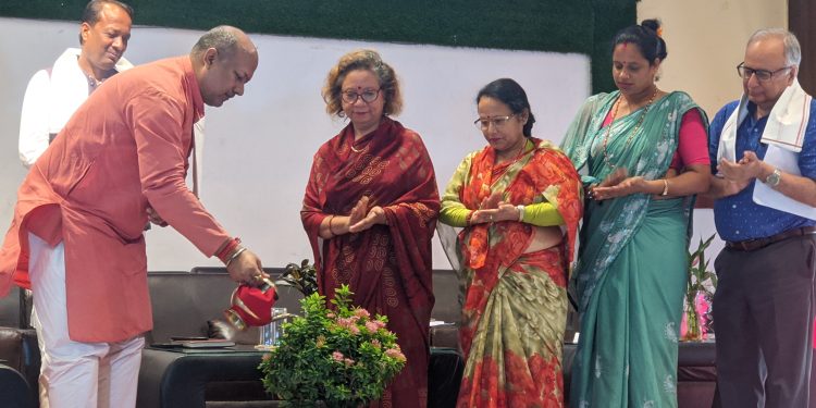 आधारित जलवायु अनुकुलनको छैठो राष्ट्रिय सम्मेलन महोत्तरीमा