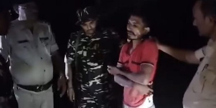 अबैध हतियारसहित एकजना पक्राउ