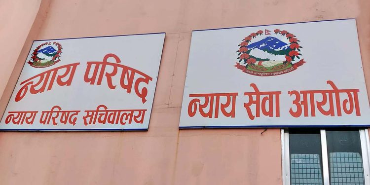 उपनिर्वाचनका लागि मुख्य निर्वाचन अधिकृत र निर्वाचन अधिकृतहरु सिफारिस