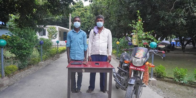 रौतहटबाट हतियार सहित २ जना पक्राउ