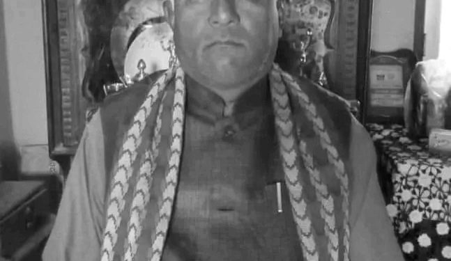 सप्तरीको डाक्नेश्वरी नगरपालिका १ का वडाध्यक्ष प्रितमलाल चौधरीको हृदयघातबाट निधन