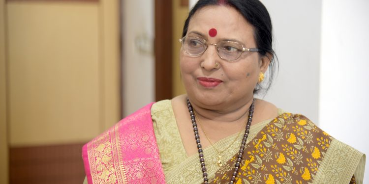 ७२ बर्षको उमेरमा लोक गायिका शारदा सिन्हाको निधन,छठि मैयाले दिइन् पहिचान उनकै काखमा फेरिन अन्तिम श्वास
