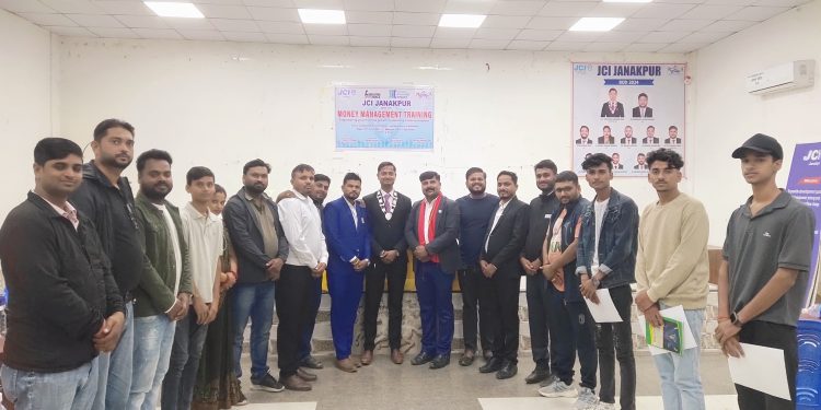 युवाहरुलाई जनकपुर जेसिजद्वारा “मनि म्यानेजमेन्ट” तालिम