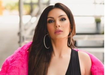 सलमान खानको पूर्व प्रेमिकामाथि आक्रमण