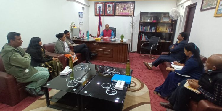 प्रदेशका कर्मचारी र तिनका परिवारको स्वास्थ्य बिमा अनिवार्य हुने : मुख्यमन्त्री सिँह