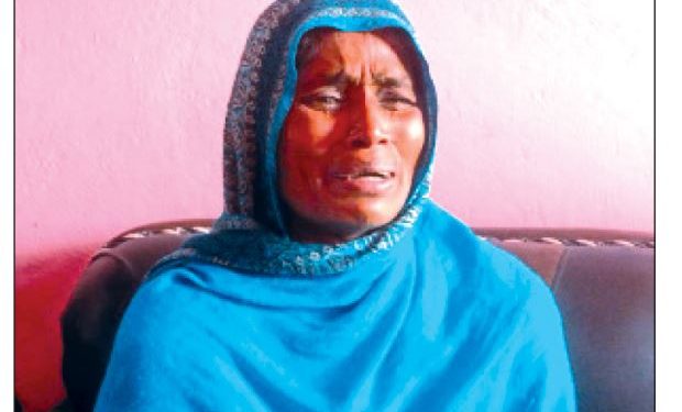 सप्तरी : छोरीको हत्या र छोरा वेपत्ता पार्नेहरुमाथी कारवाहीको माग गर्दा चन्द्रदेवीलाई ज्यान मार्ने धम्की