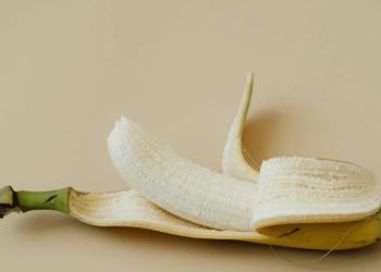 केराको बोक्रा नफाल्नुहोस, यसले दिन्छ छालालाई आश्चर्यजनक फाइदा