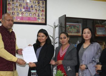 सञ्चारिका समूह नेपालले मुख्यमन्त्री सतीशकुमार सिंहलाई बुझायो १० बुँदे ज्ञापनपत्र