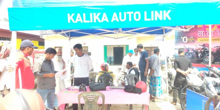 सप्तरीको बोदे बर्साईनमा बजाज ग्राण्ड एक्सचेन्ज मेला