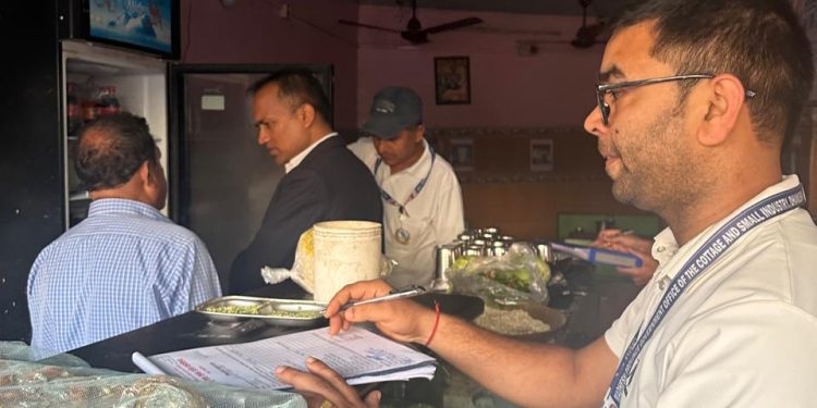 जनकपुरधाममा थप नौ होटलको अनुगमन, पाँच होटललाई दर्ता गराउन निर्देशन