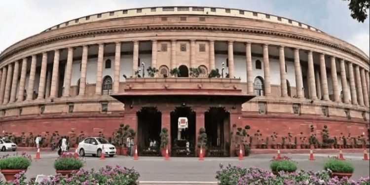 भारतमा सांसदको तलबमा २४% ले वृद्धि