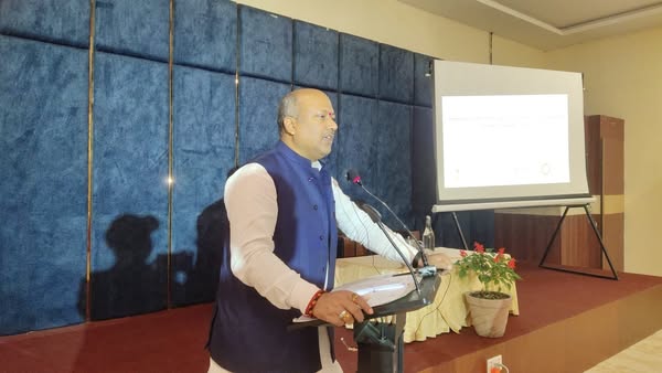 राष्ट्रिय सदाचार नीति, दिगो विकास र संकल्प प्रस्ताव सम्बन्धि प्रदेश स्तरीय अन्तरक्रिया कार्यक्रम सम्पन्न, मधेश सरकार र सुशासनका लागि प्रतिबद्धः मुख्यमन्त्री