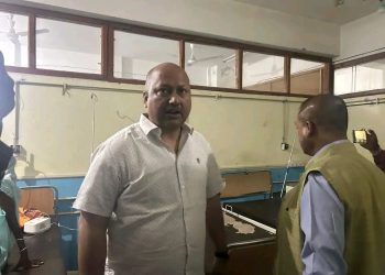अबेर साँझ मुख्यमन्त्री सिँहले गरे सिरहाको सरकारी अस्पताल अनुगमन