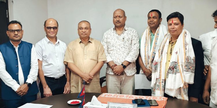 मधेश प्रदेशको मिडिया काउन्सिल र आमसञ्चार प्राधिकरणका अध्यक्षद्वयले लिए शपथ