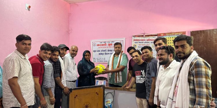 धनुषा : विद्यालयमा मारवाडी युवा मञ्चको सहयोग,