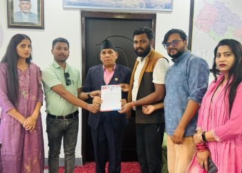 तल्लो तहमा काम गर्ने श्रेणीविहिन कर्मचारीहरुको माग सम्बोधन गर्न आजपाले राष्ट्रियसभाका अध्यक्षलाई बुझायो ज्ञापनपत्र