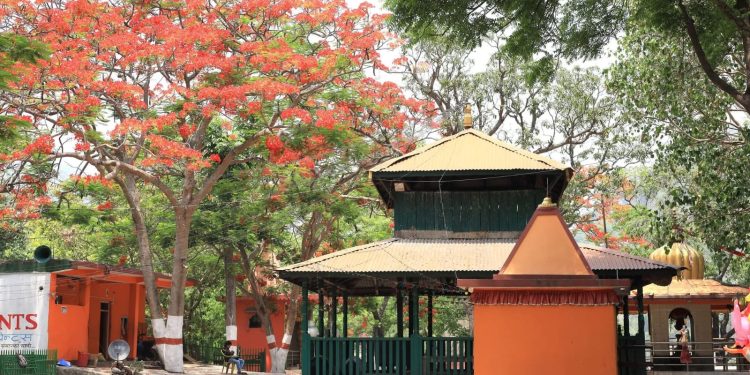 नुनथर महादेवस्थान अब्यवस्थित बन्दै, भक्तजन निराश