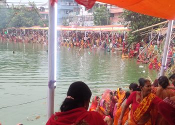 उदाउँदो सूर्यलाई अर्घ दिएर छठ पर्व सम्पन्न