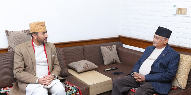 गुण्डुमा अध्यक्ष ओली र मन्त्री खरेलबीच भेटवार्ता