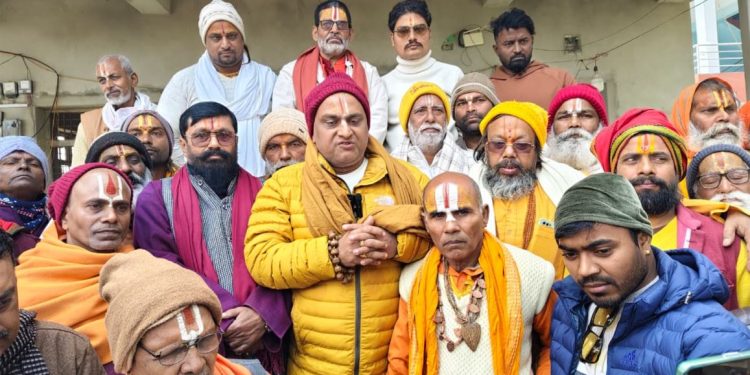 बंगलादेश घटनाविरुद्ध रामानन्दीय वैष्णव संघले भोली जनकपुरधाममा बिरोध रैली निकाल्ने