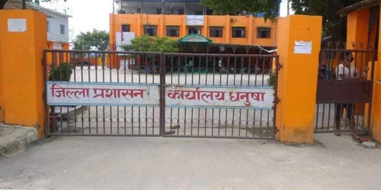 आचारसंहिता विपरीत टाँसिएका २० हजार प्रचार सामग्री हटाइयो