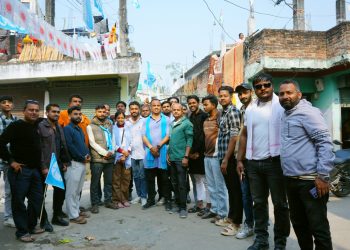 धनुषा–३ मा रास्वपाका मनिष झाको घरदैलो तीव्र, १५० बढी नेता–कार्यकर्ता पार्टी प्रवेश