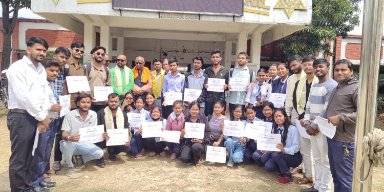 जनकपुरधाममा ६ दिने बेसिक ग्राफिक्स डिजाइनिङ तालिम सम्पन्न,प्रमुख अतिथि साहद्वारा सीपमूलक शिक्षामा जोड