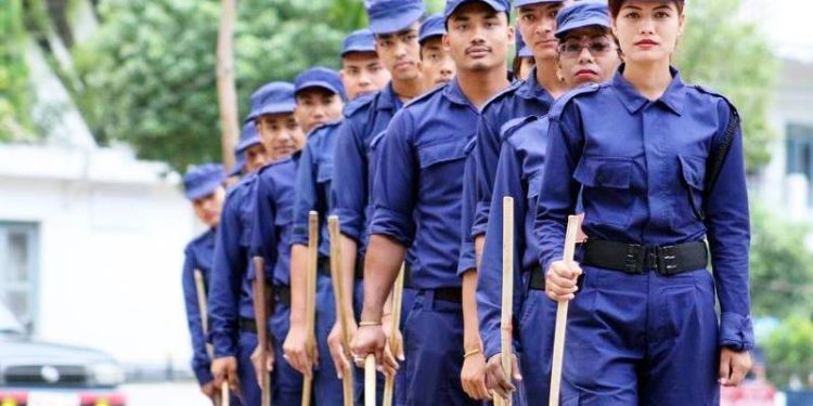 निर्वाचन शान्तिपूर्ण हुँदा निर्वाचन प्रहरी खुसी