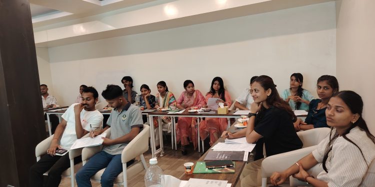 जनकपुरधाममा वायु गुणस्तर अनुगमन सम्बन्धी युवा तालिम सम्पन्न