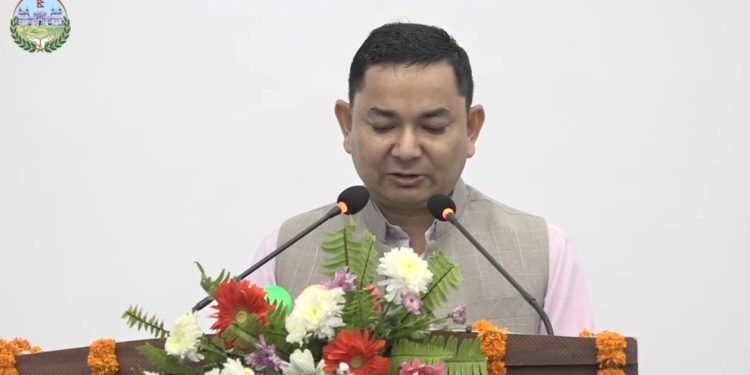 मधेस प्रदेशः अर्थमन्त्री भट्टराईले पेश गरे ४१ अर्ब १३ करोड ८६ लाखकाे बजेट