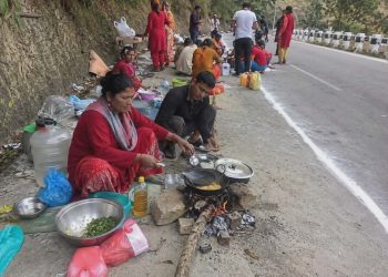 सडक छेउको भान्साः असभ्यता होइन, आस्था र तीर्थयात्राको संस्कृति