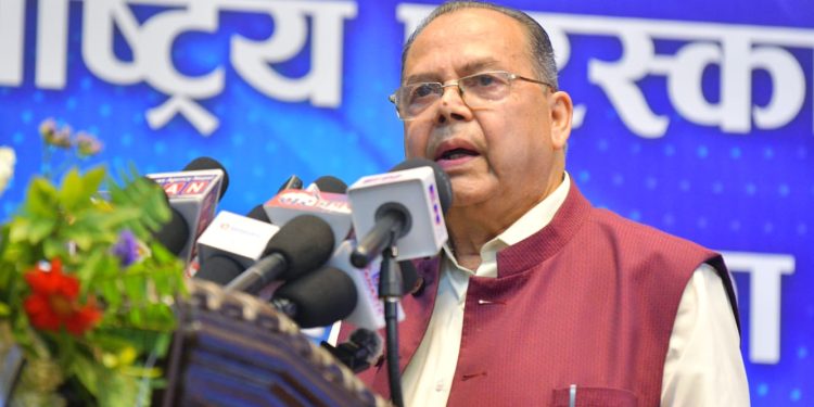 कम्युनिष्टहरूको एउटै पार्टी बनाउन झलनाथ खनालको प्रस्ताव