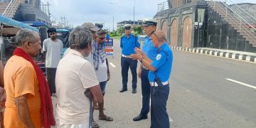 धनुषामा ट्राफिक सचेतना अभियान सञ्चालन, नियम उल्लङ्घन गर्ने सवारीमाथि कारबाही
