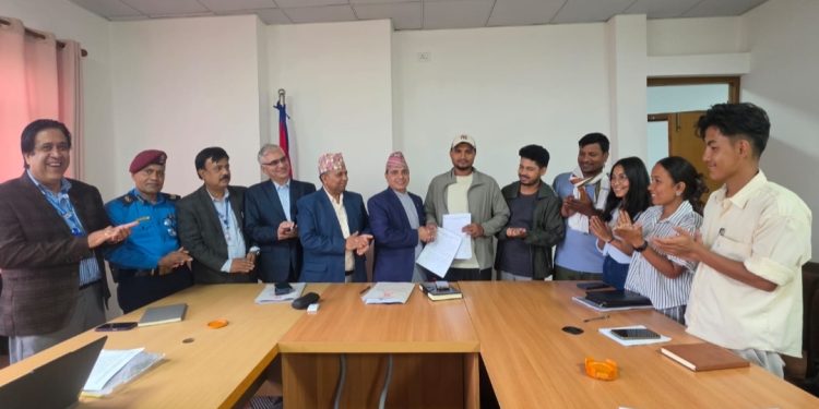 नौ दिनदेखि जारी मिटरब्याज विरुद्धको आन्दोलन स्थगित