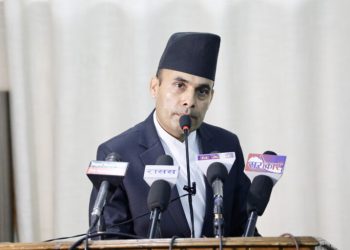 सञ्चार क्षेत्रका समस्या समाधानका लागि रचनात्मक सुझावसहित संवादमा आउन महासङ्घलाई सञ्चारमन्त्रीको आग्रह