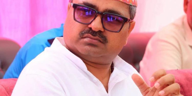 सांसद अभिषेक प्रताप शाहलाई पक्राउ नगर्न सर्वोच्चको आदेश