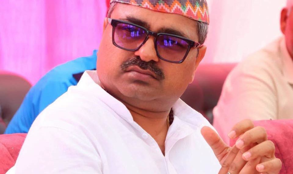 सांसद अभिषेक प्रताप शाहलाई पक्राउ नगर्न सर्वोच्चको आदेश