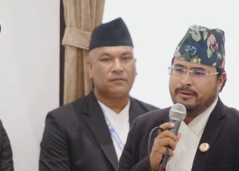 ज्ञानेन्द्र शाहीले साेधे, ‘गृहमन्त्रीले भनेको बिपदको हेलिकोप्टर किन कर्णालीमा नपठाएको ?’
