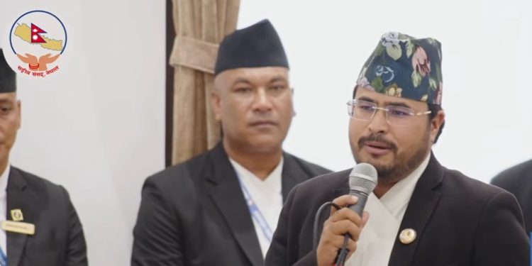 ज्ञानेन्द्र शाहीले साेधे, ‘गृहमन्त्रीले भनेको बिपदको हेलिकोप्टर किन कर्णालीमा नपठाएको ?’