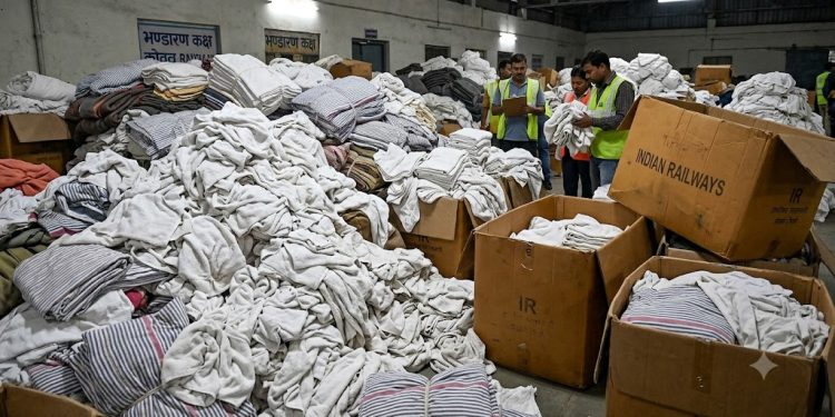 भारतीय रेल्वेवाट ४६ लाख ५४ हजार तौलिया र ४१ लाख १३ हजार तन्ना चोरी