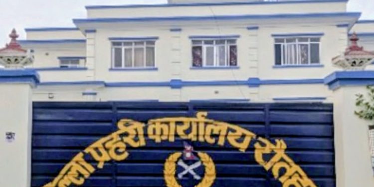 रौतहटमा फरार प्रतिवादी पक्राउ अभियान तीव्रः एकै दिन ९ जना पक्राउ