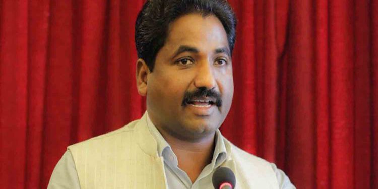 राष्ट्रसेवक कर्मचारीहरूलाई बिनाकारण अलपत्र पारिनु मानवीय संवेदनामाथिको प्रहार हो : आम जनता पार्टी